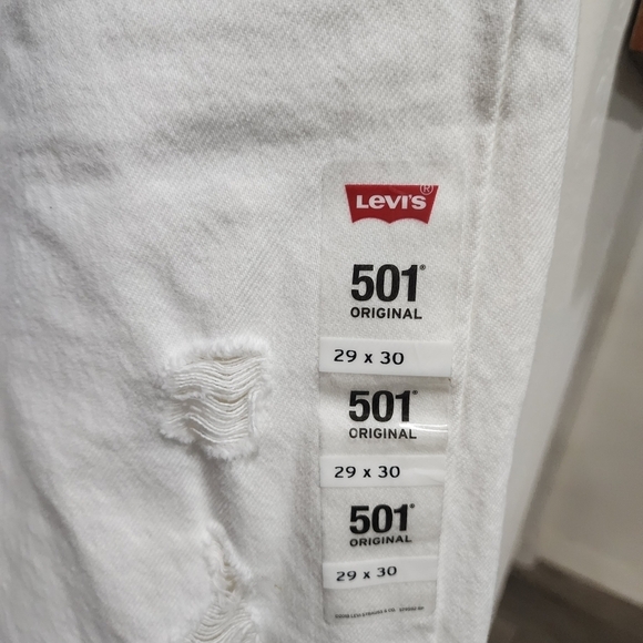 LEVI'S 501 Distressed White Jeans 29x30  nwt - Picture 5 of 5